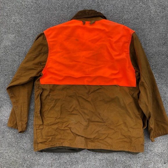 70s SafeTbak hunting/shooting jacket in L
Distressed as shown - Picture 3 of 7